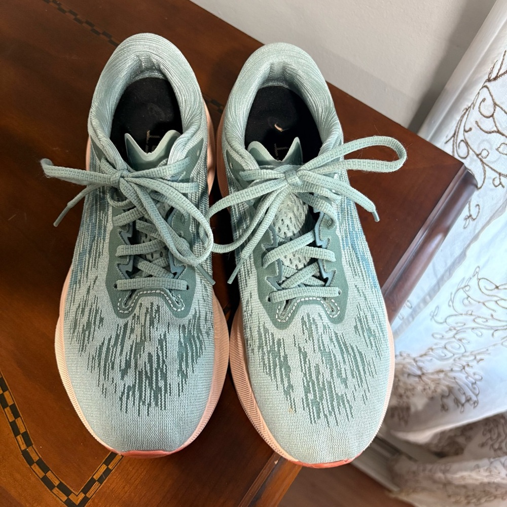 Asics Women's Athletic Shoes in Teal and Peach - Picture 5 of 10